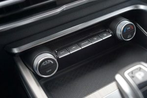 interior_front_5