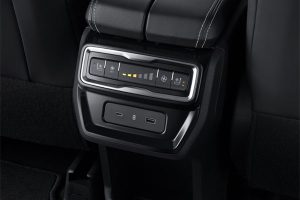 x90-rear-seat-control x90-rear-seat-control